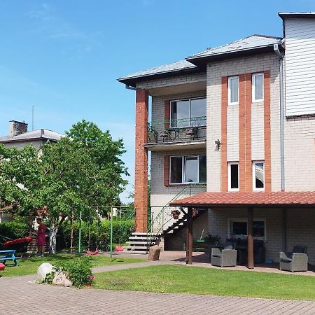 Spacious & Cozy Apartment With Forest View Zapyskis Esterno foto