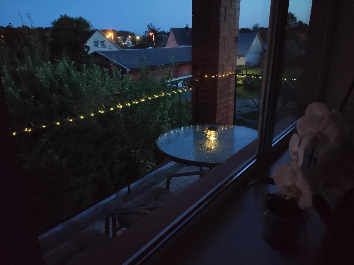 Spacious & Cozy Apartment With Forest View Zapyskis Esterno foto