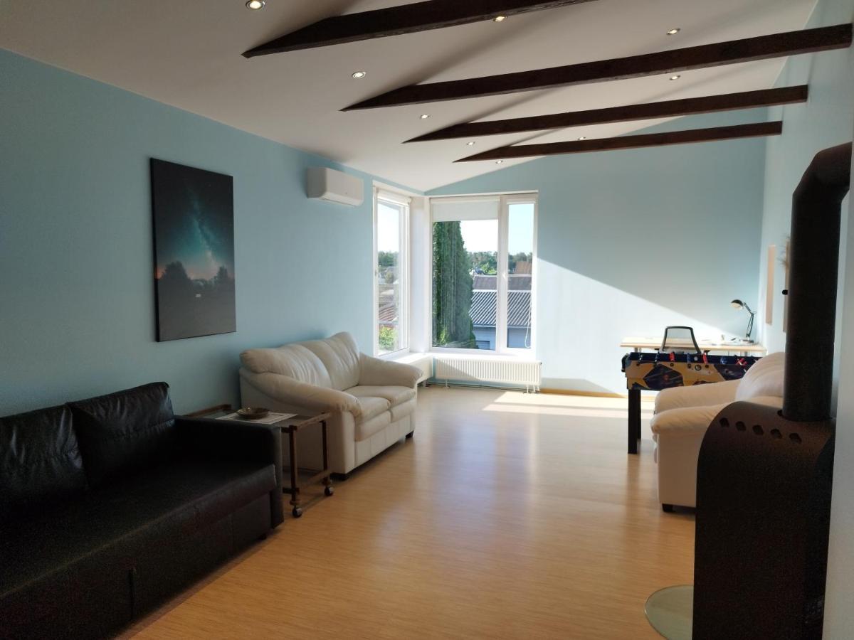 Spacious & Cozy Apartment With Forest View Zapyskis Esterno foto