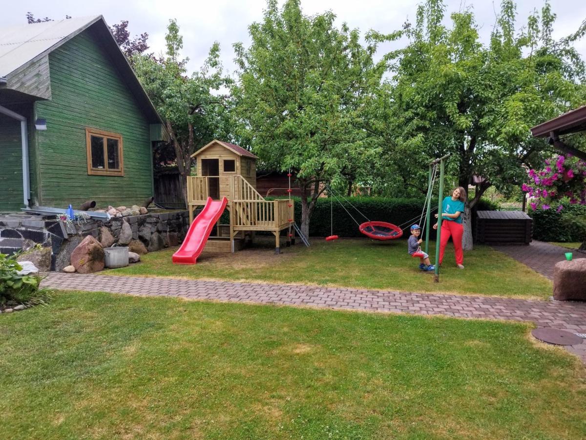 Spacious & Cozy Apartment With Forest View Zapyskis Esterno foto